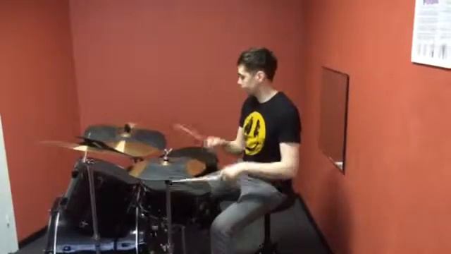 Концепция "развития независимости рук от ног" в ритме смотреть онлайн