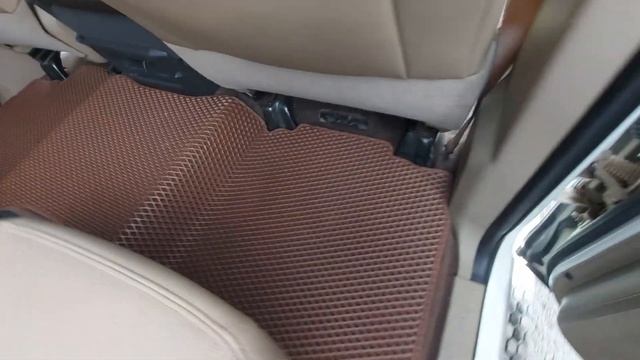 Dodge RAM - допы в салон обзор / топовые коврики для американского внедорожника смотреть онлайн