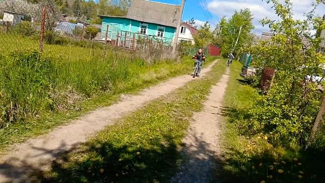 Мальчик упал с велосипеда в 6 лет с коричневой горы смотреть онлайн