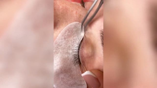 Наращивание ресниц! Как нарастить внутренний угол глаза! Труднодоступные ресницы смотреть онлайн