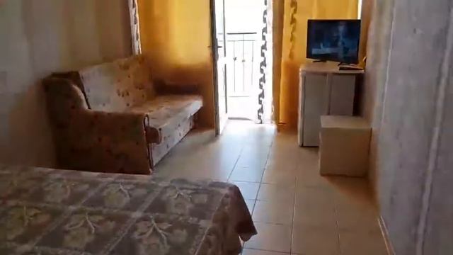 Трехместный номер с видом на море смотреть онлайн