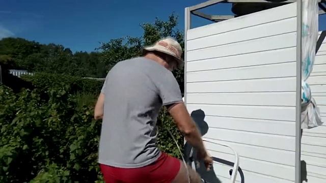 уровень воды в бочке своими руками, гидроуровень смотреть онлайн