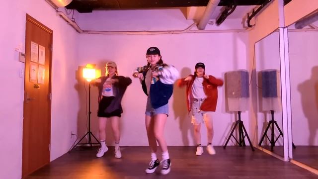 プロダンサーがパリピ孔明OP 「チキチキバンバン」踊ってみた（Dance Cover) смотреть онлайн