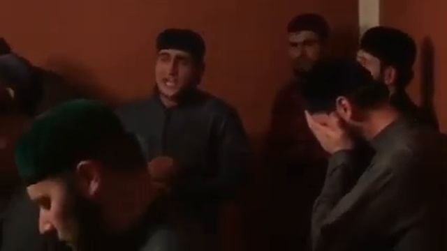 Мощный зикр в чечне смотреть онлайн