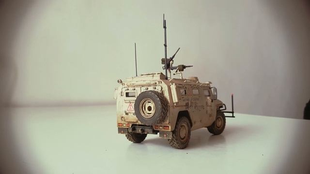 ГАЗ "Тигр" (Zvezda) 35scale ( фотоотчет) смотреть онлайн