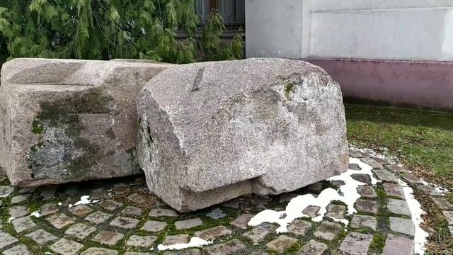 Калининград. Гранитные блоки которым более 4000 лет. смотреть онлайн
