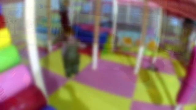 Влог. Мой вечер с детьми. Идём в игровой клуб. Новая стрижка. смотреть онлайн