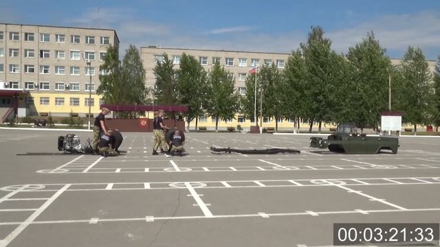 Разборка и сборка УАЗ курсантами ПВИ ВНГ Disassembly And Assembly Of The UAZ Vehicle By Cadets