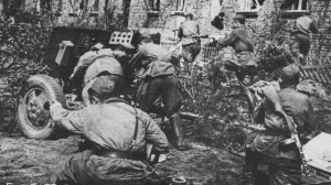 Песня в честь Победы (здесь птицы не поют деревья не растут)