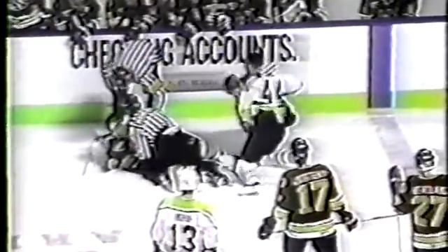 Corey Beaulieu vs Kevin MacDonald IHL Nov 23/94 смотреть онлайн