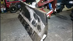 Небольшие испытания отвала и передней навески от КМЗ-012 на минитракторе Kubota b1-15