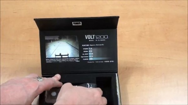 Unboxing the Cateye Volt 1200 Rechargeable Front Bike Light