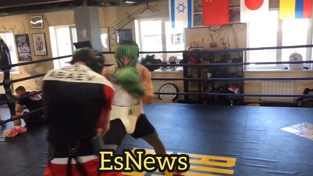 The Russian Canelo (white) Sparring Artem Oganesyan смотреть онлайн