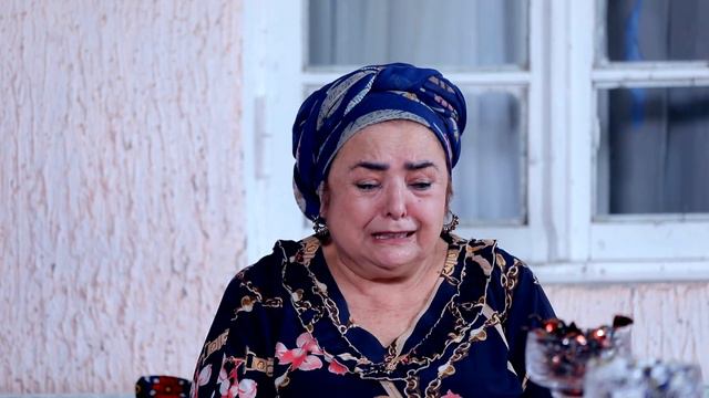 SOVCHILARGA SINGLISINI KO'RSATIB, KEYIN ESA OPASINI UZATISHDI