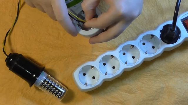 Светодиодная лампа 96 LED 4014 SMD E27 220V смотреть онлайн