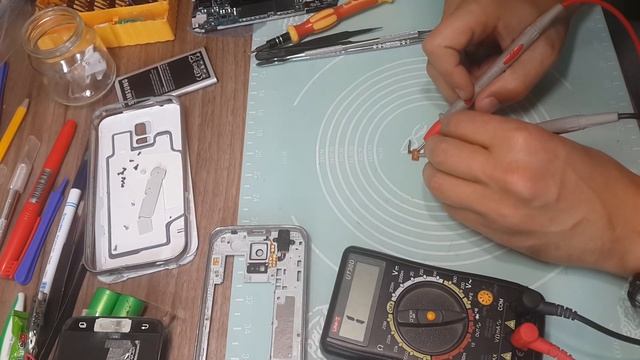 Не включается после падения Samsung Galaxy S5 (SM-G900F) смотреть онлайн