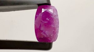 Непрозрачный рубин - это красный корунд или все же рубин?