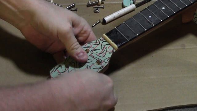 Countertop Ukulele смотреть онлайн