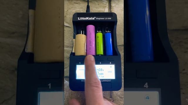 Зарядка тестер акб элементов li-ion Ni-MH Ni-Cd 18650 определение емкости, внутреннего сопротивлени смотреть онлайн