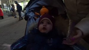 Ника едет в гости к бабушке на поезде!Реакция бабушки на неожиданный приезд!