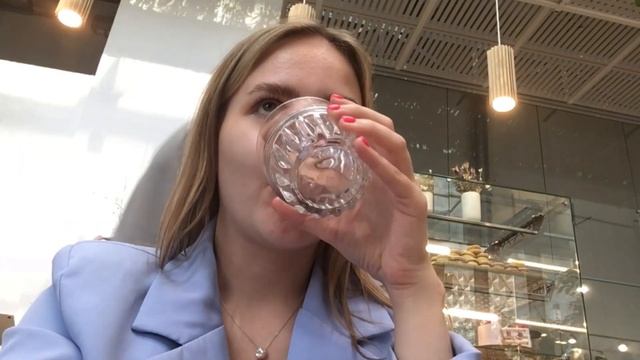 VLOG: 5 ДЕНЬ В МОСКВЕ, ВСТРЕЧА С КРИСТИНОЙ смотреть онлайн