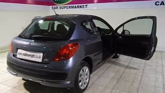 Peugeot 207- exterior & interior tour of a 07 Plate 207 1.4i 16V S 3 Door смотреть онлайн