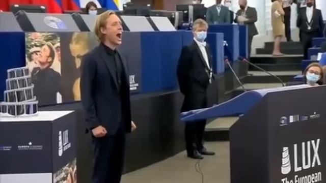 Когда ты вдруг понял, что сейчас уже утро понедельника. смотреть онлайн