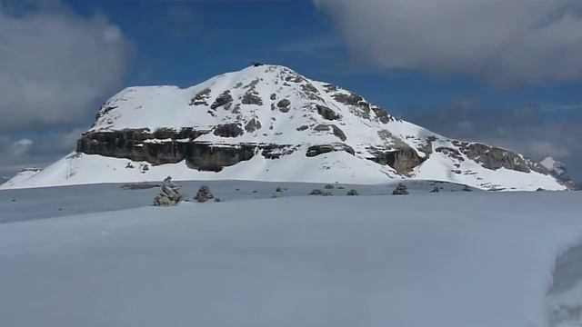 Sass Pordoi 2950 m n.p.m. смотреть онлайн