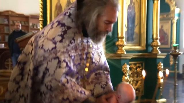 Крещение детей снять видео в церкви. Видеосъемка крещения детей Старо-Голутвин монастырь Коломна смотреть онлайн