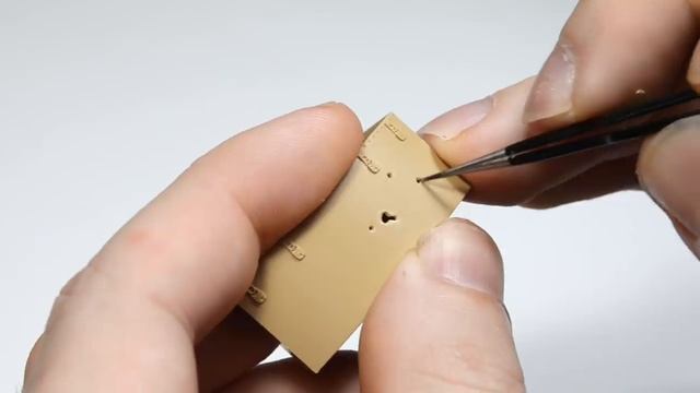 Shrapnel And Bullet Holes - The Easiest Way To Add Battle Damage To Your Model смотреть онлайн