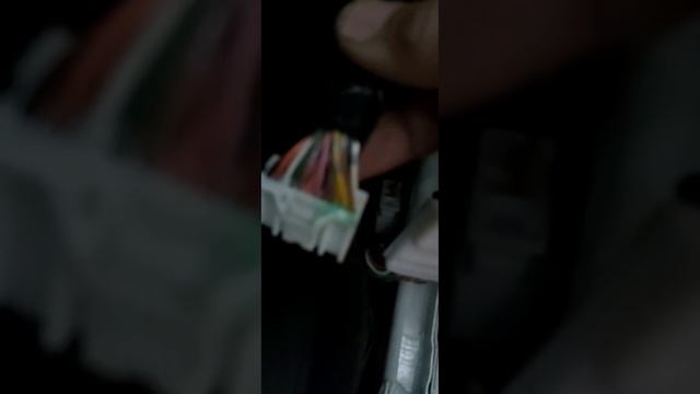 Nissan Note 2012. Не открывается багажник!? Одна из причин. смотреть онлайн