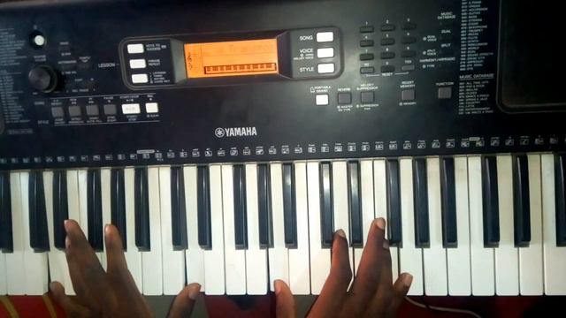 simple but advance chords in F and F#... play 100s of songs with these chords смотреть онлайн