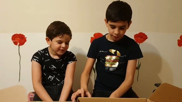 Открываем сюрприз бокс смотреть онлайн
