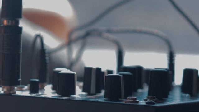 Make Noise 0-Coast and Laptop Keyboard Midi Controller смотреть онлайн