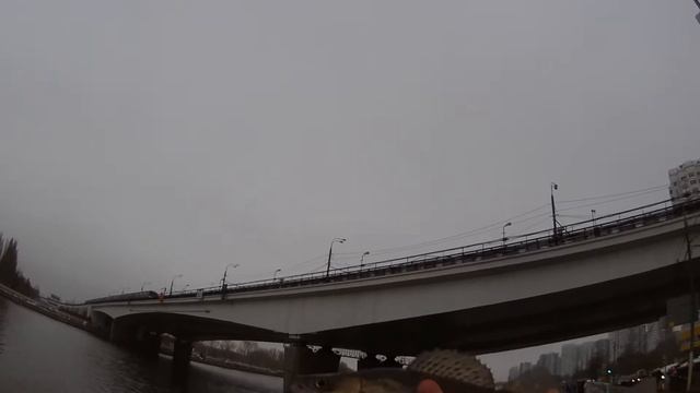 Рыбалка на Нагатинской набережной в декабре 10.12.2017 смотреть онлайн