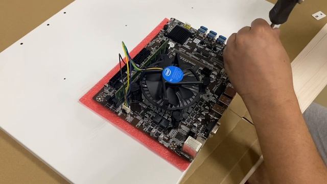 Майнинг ферма на 12 видеокартах Galax 2060 Super. Сборка рига