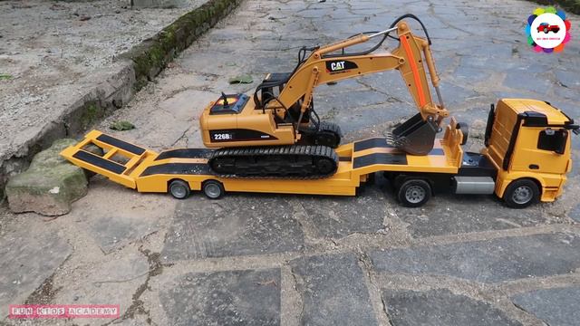 Excavator videos for children | Excavator RC Crash | Excavator CAT, JCB, LIEBHERR | Trucks for kids смотреть онлайн