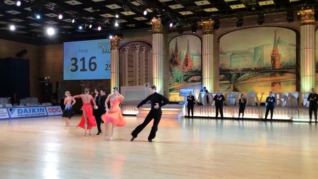 Д.Тарута-Л.Баева Pro-Am Moscow Ball 2014-Jive смотреть онлайн