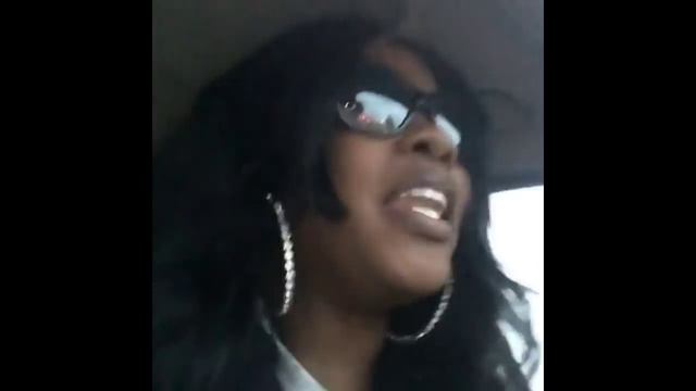 #RemyMa Road Rage video! Female rapper goes berserk on THOT! #LHHNY Season 6 смотреть онлайн