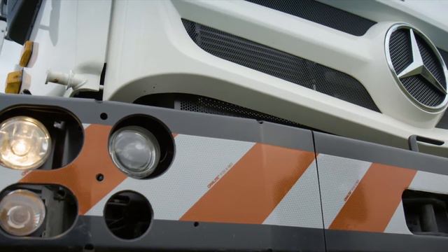 Unimog UHE 5023 Nacelle 18 m Klubb Xtenso 3 смотреть онлайн