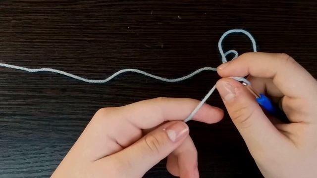 Как научиться вязать крючком легко и быстро часть №1 (Кольцо амигуруми и воздушные петли) смотреть онлайн
