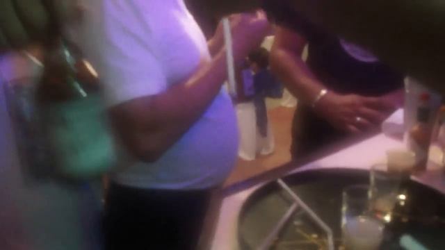 Pinamalayan Blow Job at the Bar смотреть онлайн