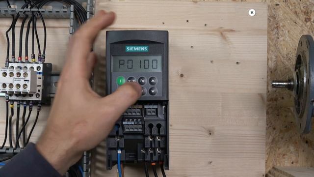 Siemens Micromaster 420 commissioning, local control, factory reset, parameter set up. (English) смотреть онлайн