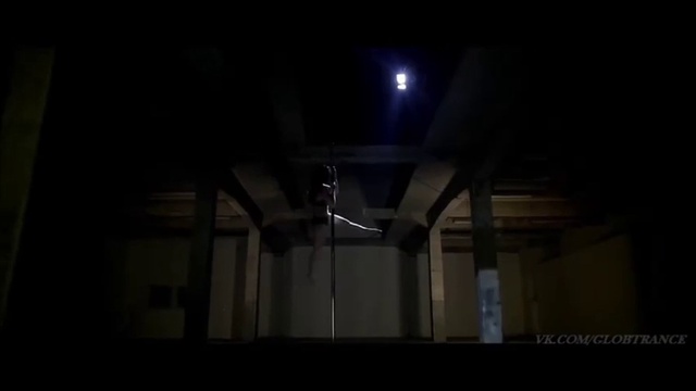 Near Light (Pole Dance)