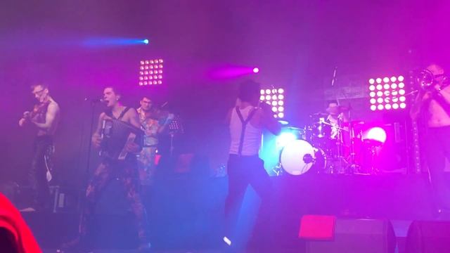 THE HATTERS ( Шляпники)- Moskow- Washington смотреть онлайн