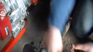 Замена масла двигателя в мотоблоке мтз 09н.