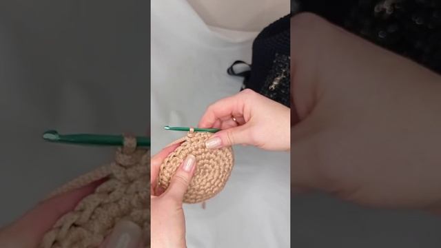 Мини мастер класс вязаный рюкзак из полиэфирного шнура. смотреть онлайн