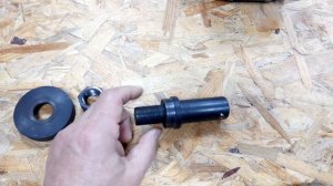 Как закрепить абразивный круг на вал двигателя от стиральной машины.