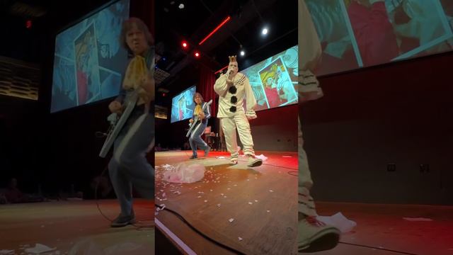 Royals, #18, Puddles Pity Party смотреть онлайн