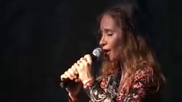 Песня Анны Абикуловой 'Христос Воскрес' смотреть онлайн